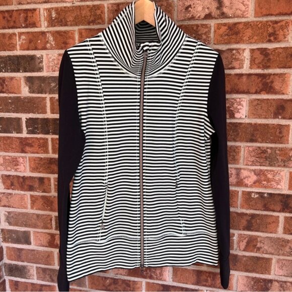 Lululemon Daily Yoga Jacket Classic Stripe Mint Moment Black / Black  EUC 10 - Picture 2 of 16